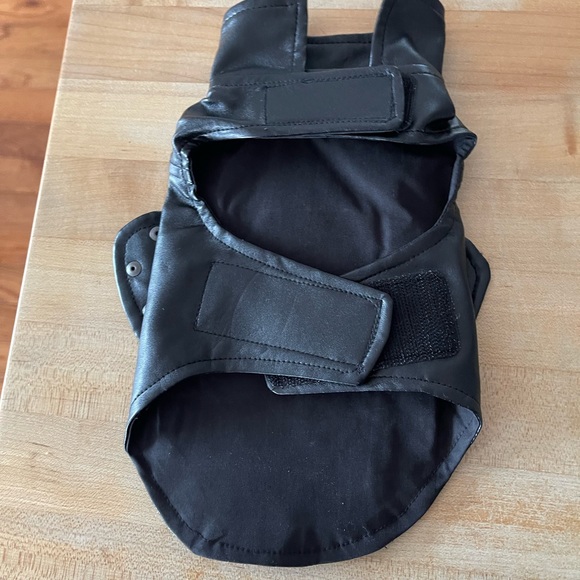 New Dog pleather biker vest with patch. - Picture 4 of 6